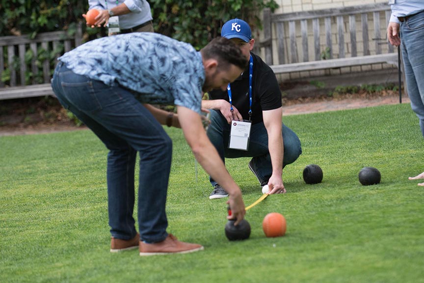 corporate event team building photography minnesota lawn bowling brit's pub minneapolis