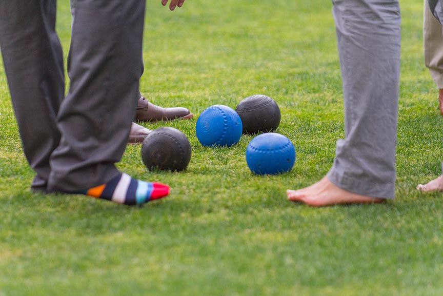 corporate event team building photography minnesota lawn bowling brit's pub minneapolis